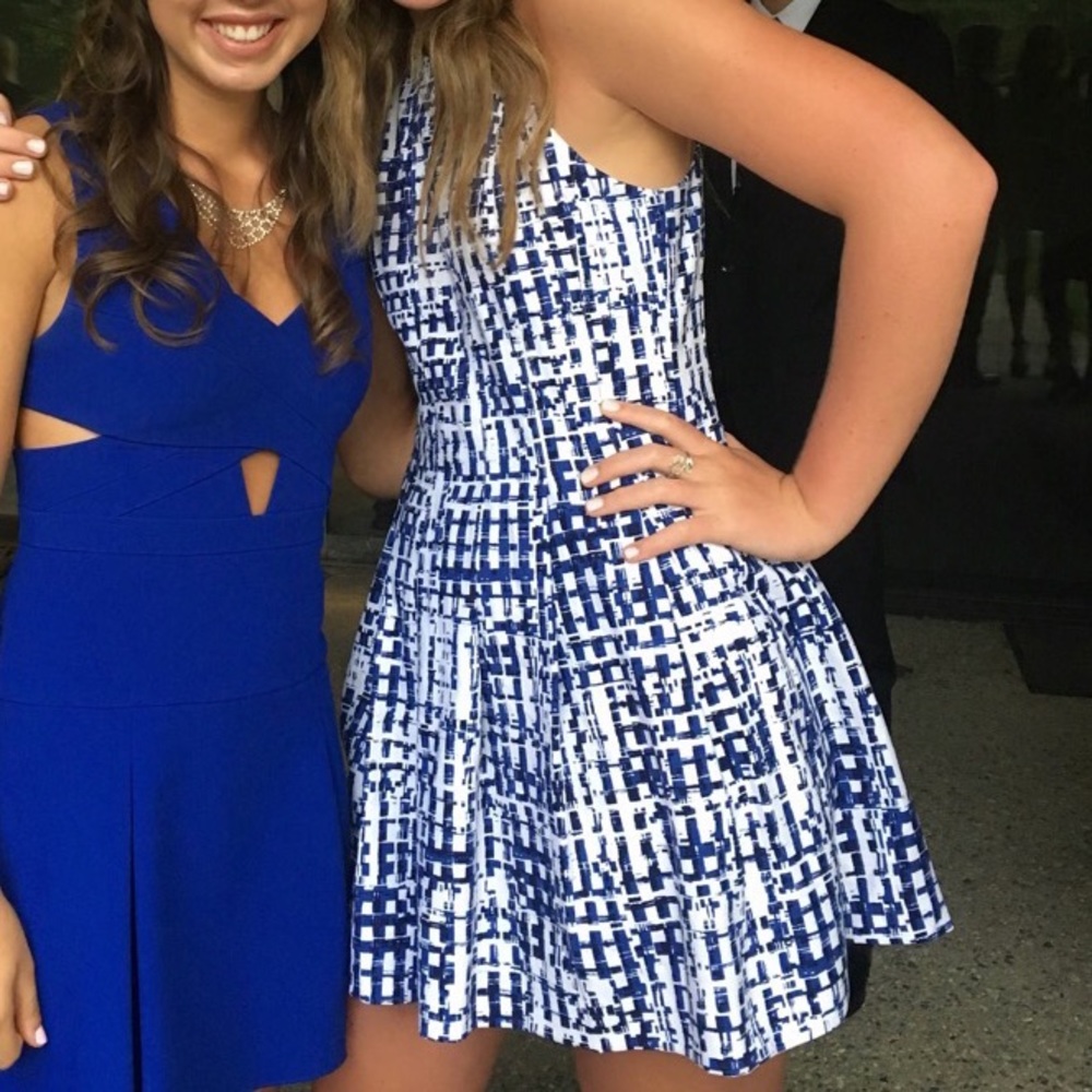 Guess Patterned Tank Dress Formal - Picture 4 of 4